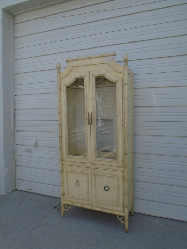 Fretwork Thomasville 人造竹制中国橱柜 Hutch Breakfront Regency Allegro — 第 2/4 张图片