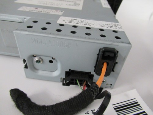 2009 AUDI A4 Front Center Dash Radio CD Player Control Face Panel 8T1035110C - Picture 5 of 11