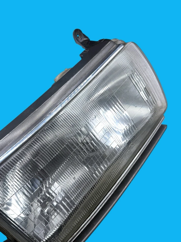 Conjunto de faros Toyota Land Cruiser 91-97 OEM pasajero lado derecho derecho derecho derecho Foto 2 de 4