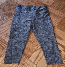 Women's Cropped Leggings Size L
