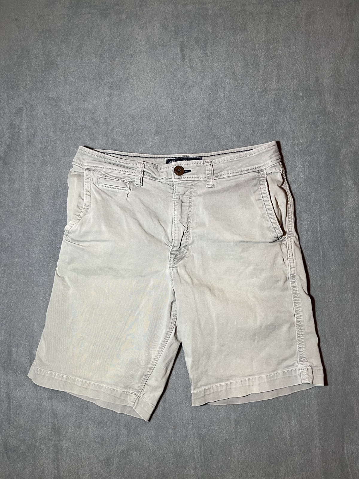 American Eagle Men's Active Flex Classic Fit grey Chino Shorts 33