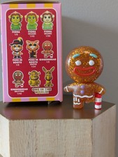 Super 7 Fun Fun Mini Shrek - Gingy Gingerbread Man Glitter Chase Vinyl 1/48