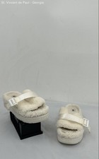 Ugg Plush Slippers White Solid Slip-On Sandal Women's size 9