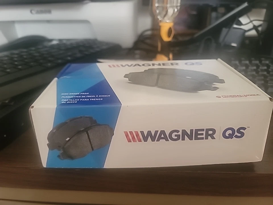 Pastillas de freno de disco Wagner QS para Nissan Sentra 2016 y más allá incluye herrajes  Foto 2 de 3