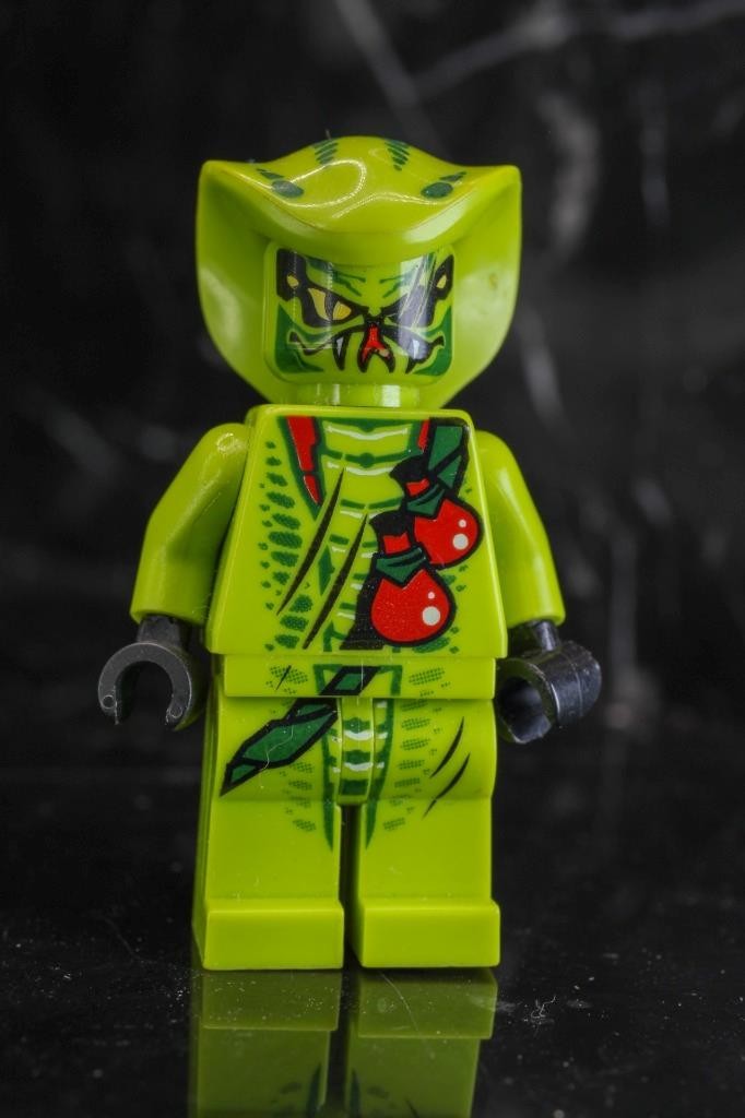 Lego Minifigure- LEGO NINJAGO MINIFIGURES SERPENTINE SNAKES lasha
