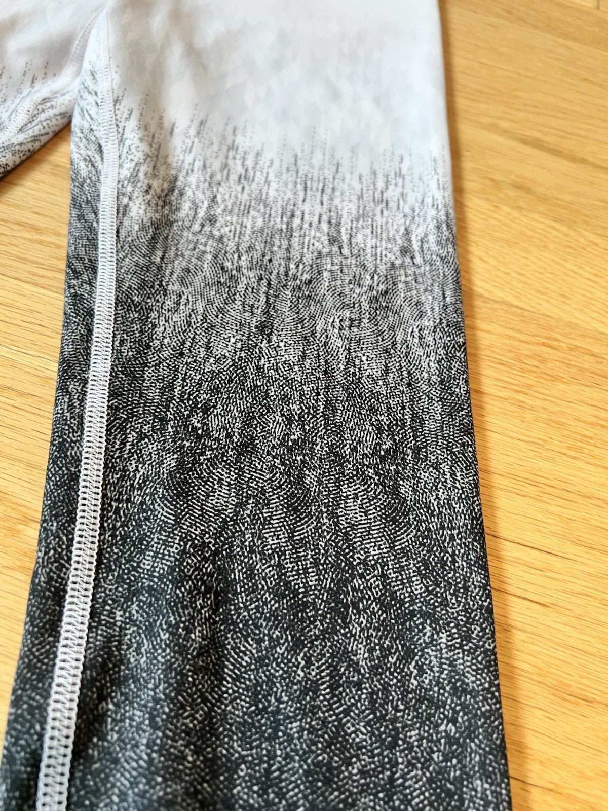 Evolution And Creation Brand Gradient Black-White… - image 2