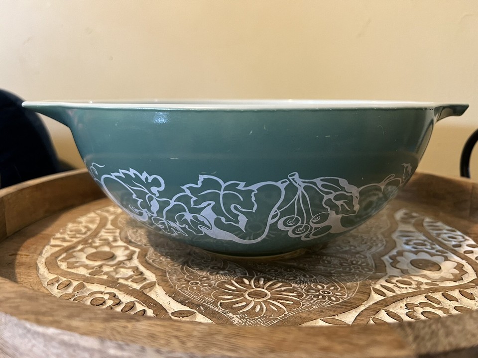 Pyrex Fruit Salad Hidden Baby Bowl 4 qt #444 1960 Promotional Mixing ...