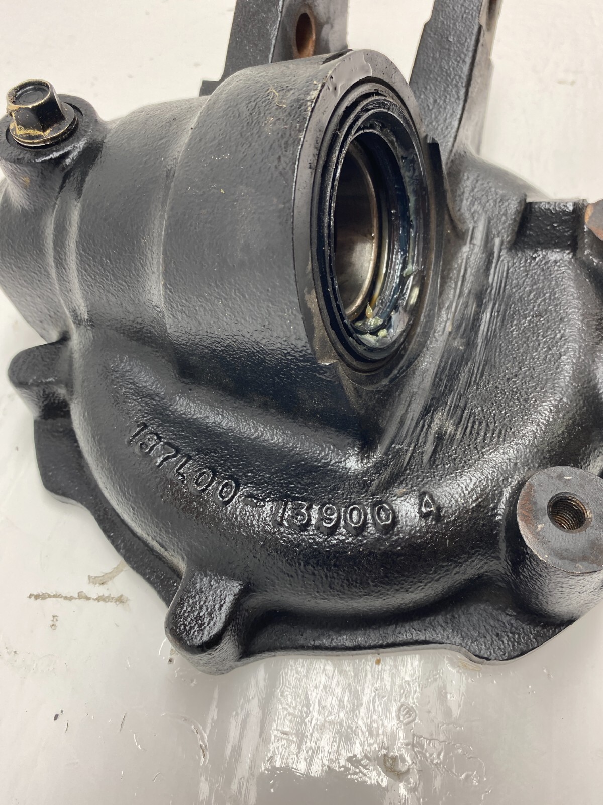 John Deere X738 Front Axle LH Gear Case MIU804318 MIU800756 | eBay