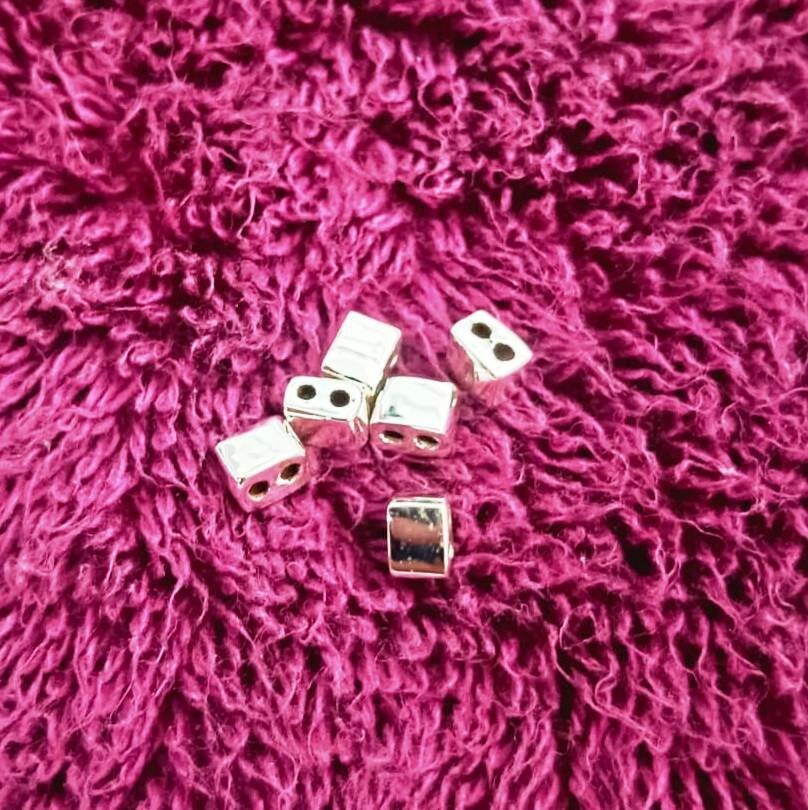 Tapón de cuentas de silicona y metal de latón para fabricación de cadenas ajustables y pulseras