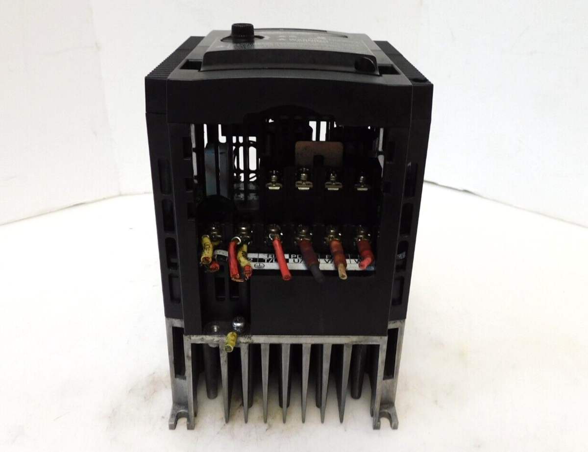 HITACHI WJ200 INVERTER WJ200-015LF VER 3.2 200V 1.5kW 10.8/9.0A 