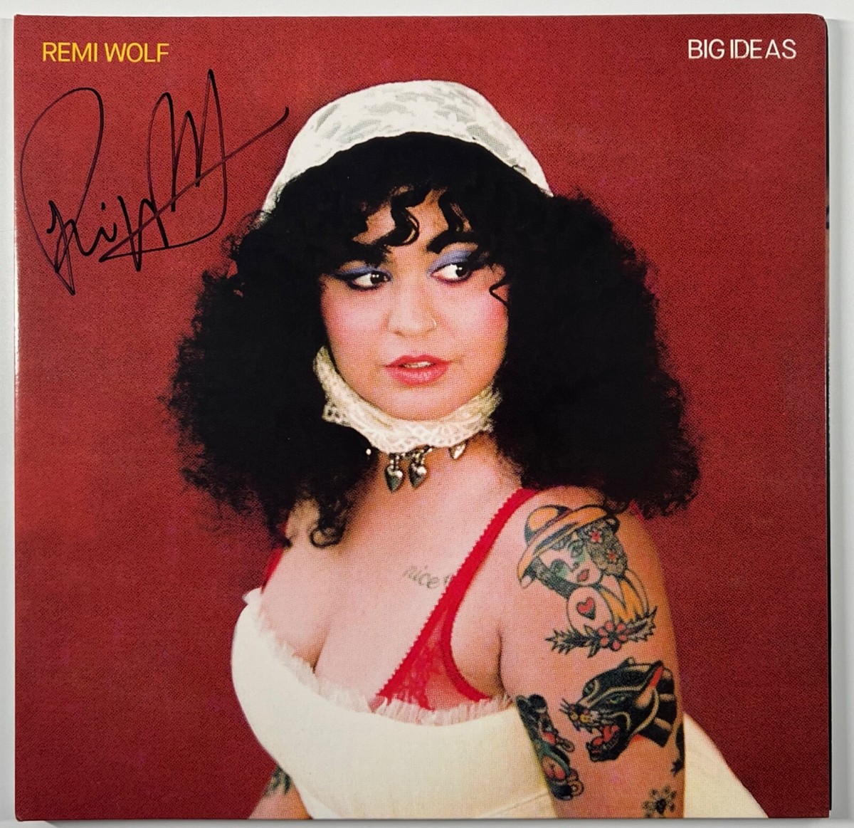 Remi Wolf　BIG IDEAS　直筆サイン入りCD Remi Wolf JSA Signed Autograph Record Album Vinyl Big Ideas