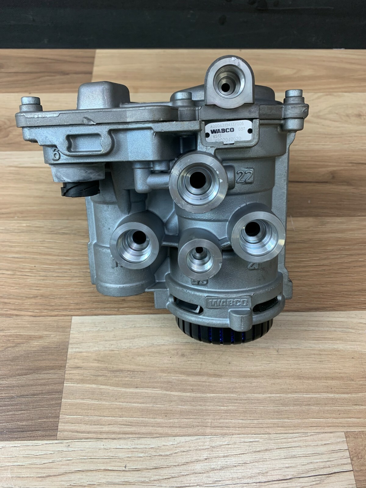 Mercedes Original Wabco Brake Valve Pendantƒ Â Pendant A0004319413  