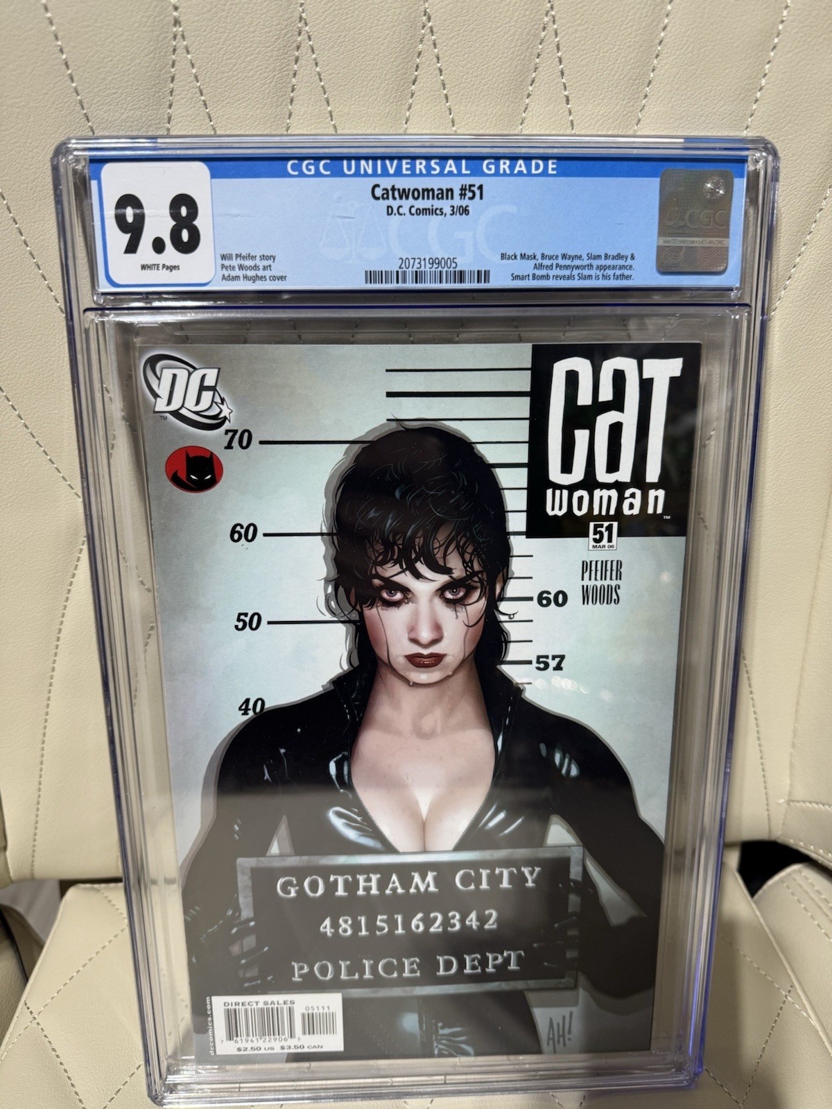 CGC 9.8 Catwoman #51 Adam Hughes Iconic Mugshot Cover DC Comics Blue Label