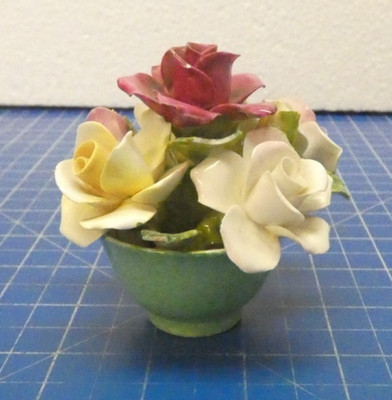 Crown Staffordshire Rosenbouquet Tischrosen Porzellan handbemalt 6x4 cm P-1926