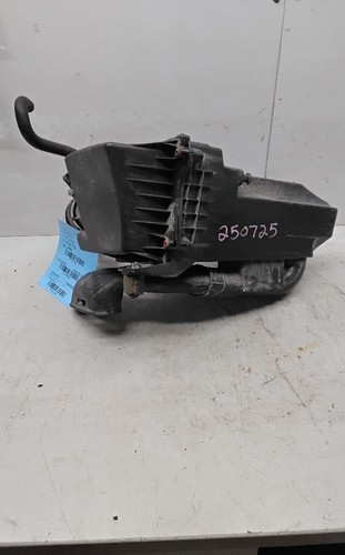 Air Cleaner Automatic Transmission Fits 11-13 FIESTA 427324