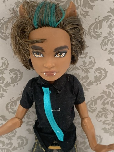 Monster High Sweet 1600 Clawd Wolf Doll B2 - Picture 2 of 3