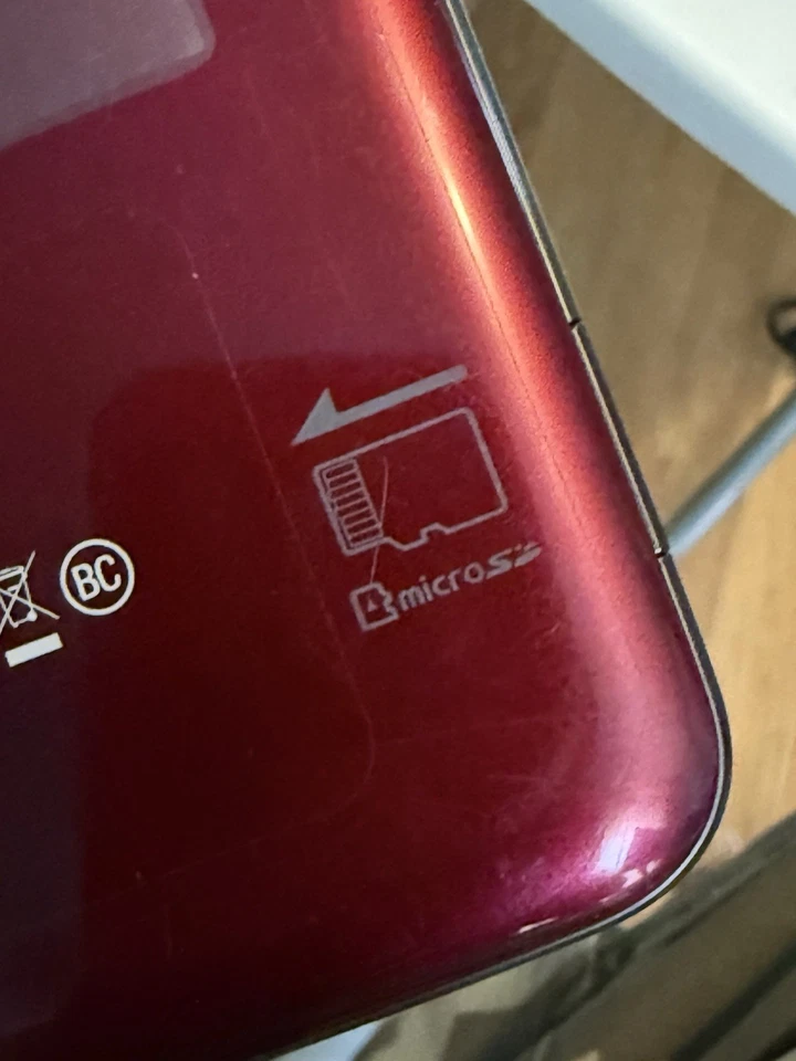 Samsung Galaxy Tab 3 SM-T210R 8GB, Wi-Fi, 7 дюймов - красный, (без питания) трещины экрана - Изображение 3 из 4