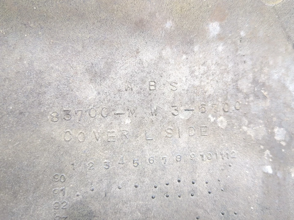 91-03 Honda CB750 Nighthawk 750 lado izquierdo panel de cubierta de asiento inferior 83700-MW3-6700 Foto 3 de 4