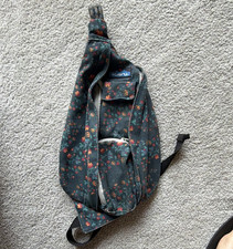 KAVU Floral Green/Multicolor Crossbody Sling Bag Zip, Adjustable Strap, Med