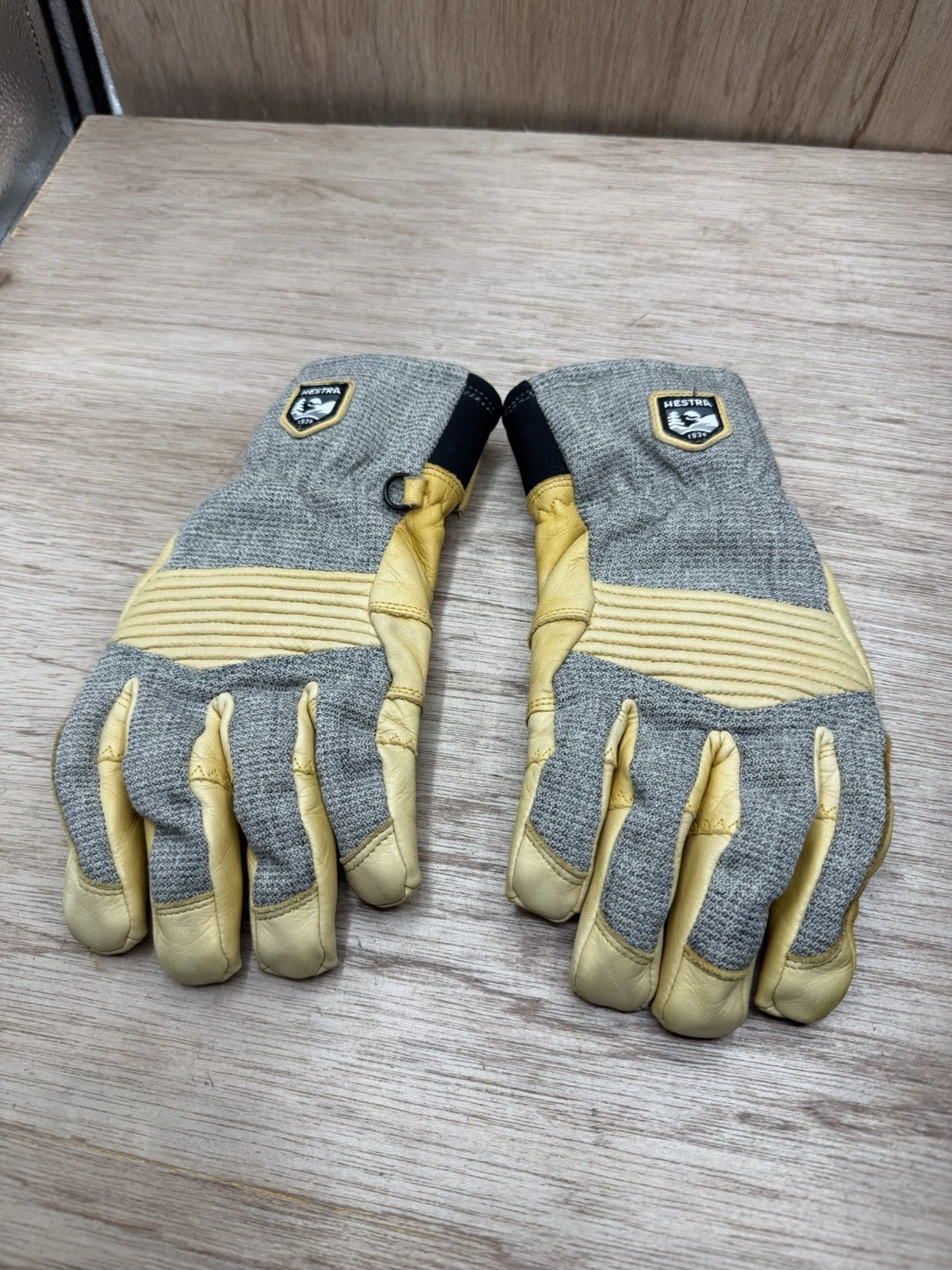 Hestra Army Leather Couloir Leather Waterproof Gloves Size 9
