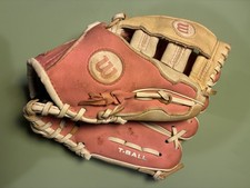 Wilson Pink Baseball T Ball 10" Girls Youth Catching Glove A2446, Used Condition