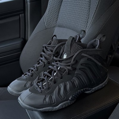 Nike Air Foamposite Pro Men's Black High-Top Basketball Sneakers Lace-Up