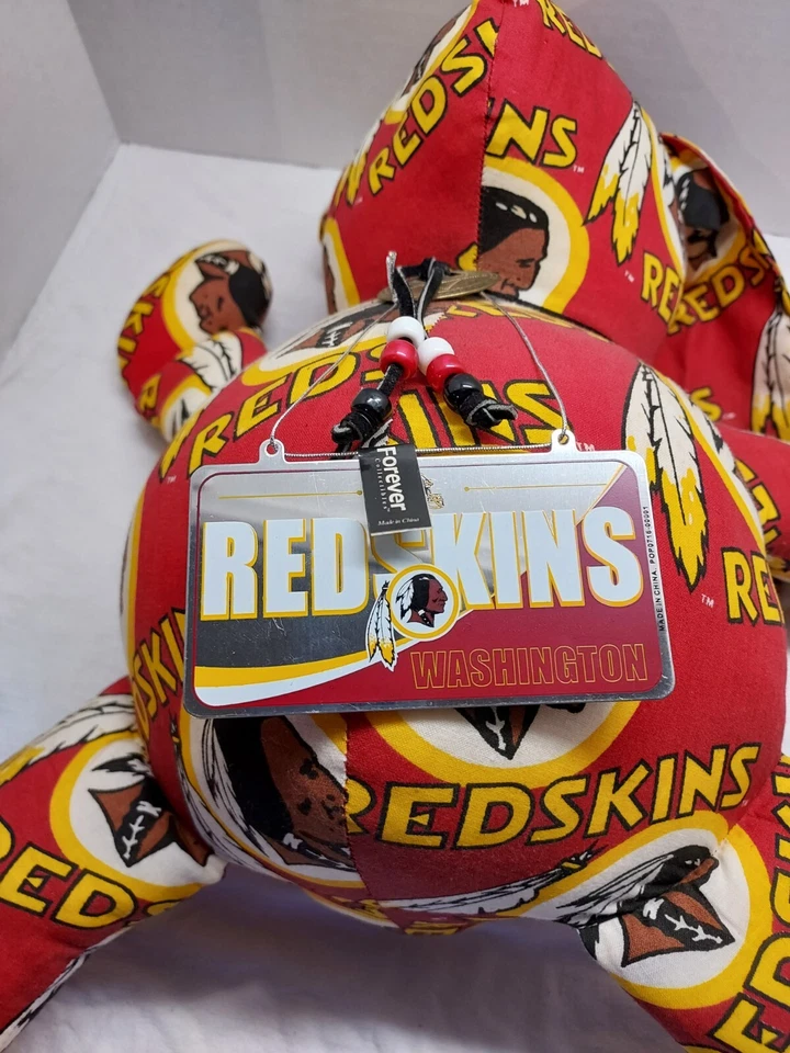 Conejito de peluche vintage de piel roja de Washington con orejas flojas con matrícula Forever. Foto 2 de 4