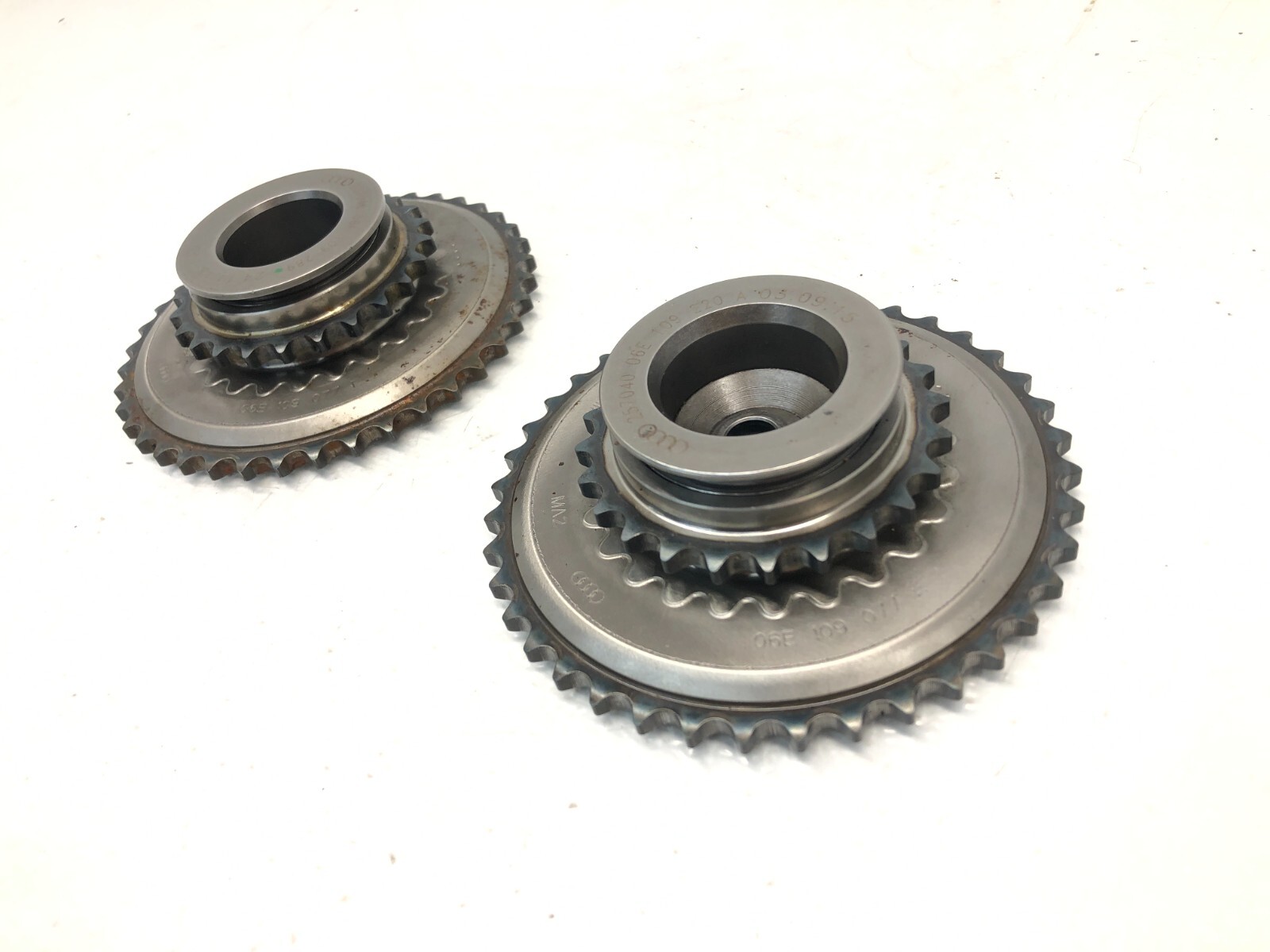 2014-2018 BENTLEY FLYING SPUR 4.0L V8 ENGINE TIMING CHAIN GEAR SPROCKET OEM