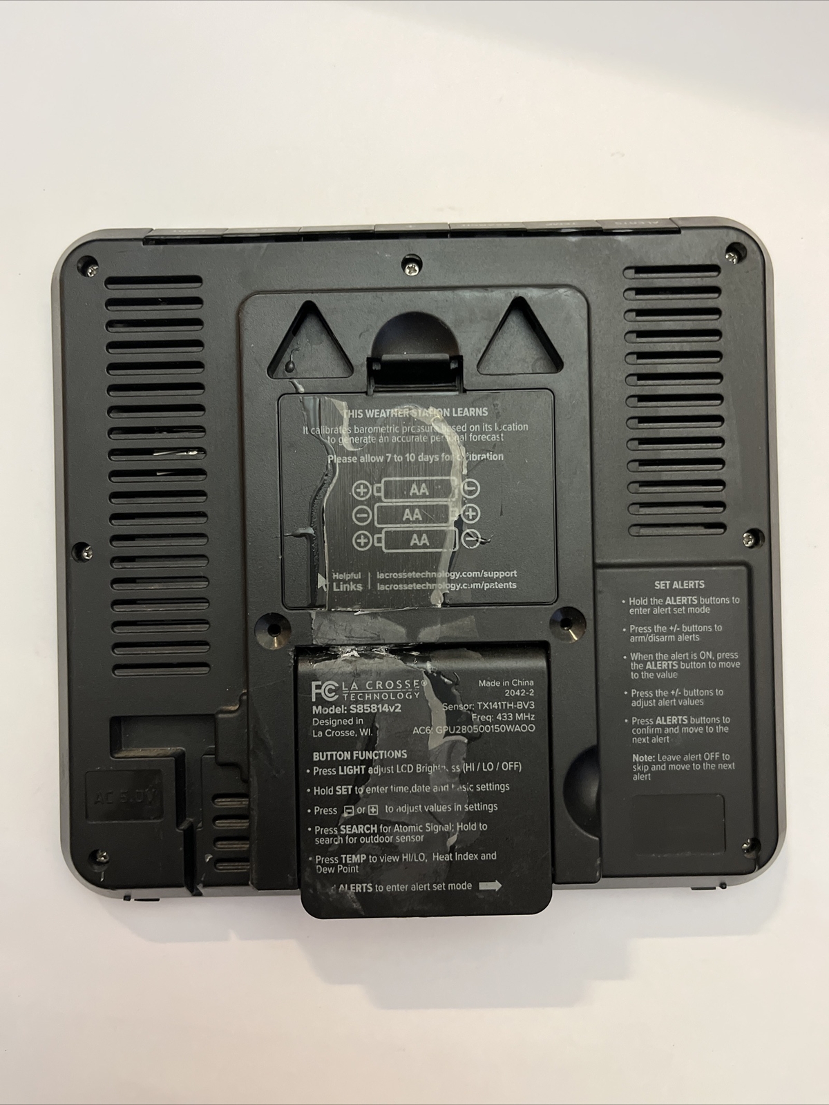 La Crosse Technology S85814 Wireless Weather Station TX141TH-BV2 See Description