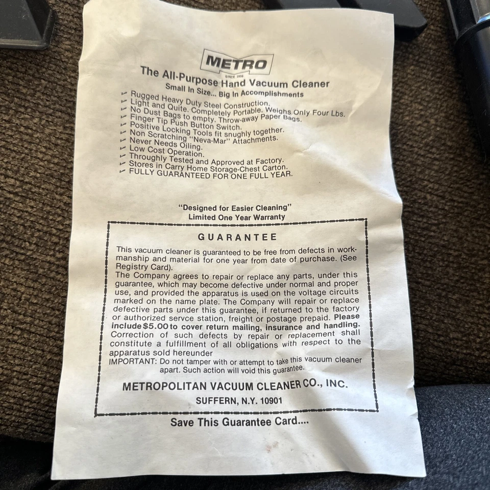 Aspiradora compacta Metro Vac 'N, Blo Jr - Modelo VM115V con accesorios Foto 2 de 4