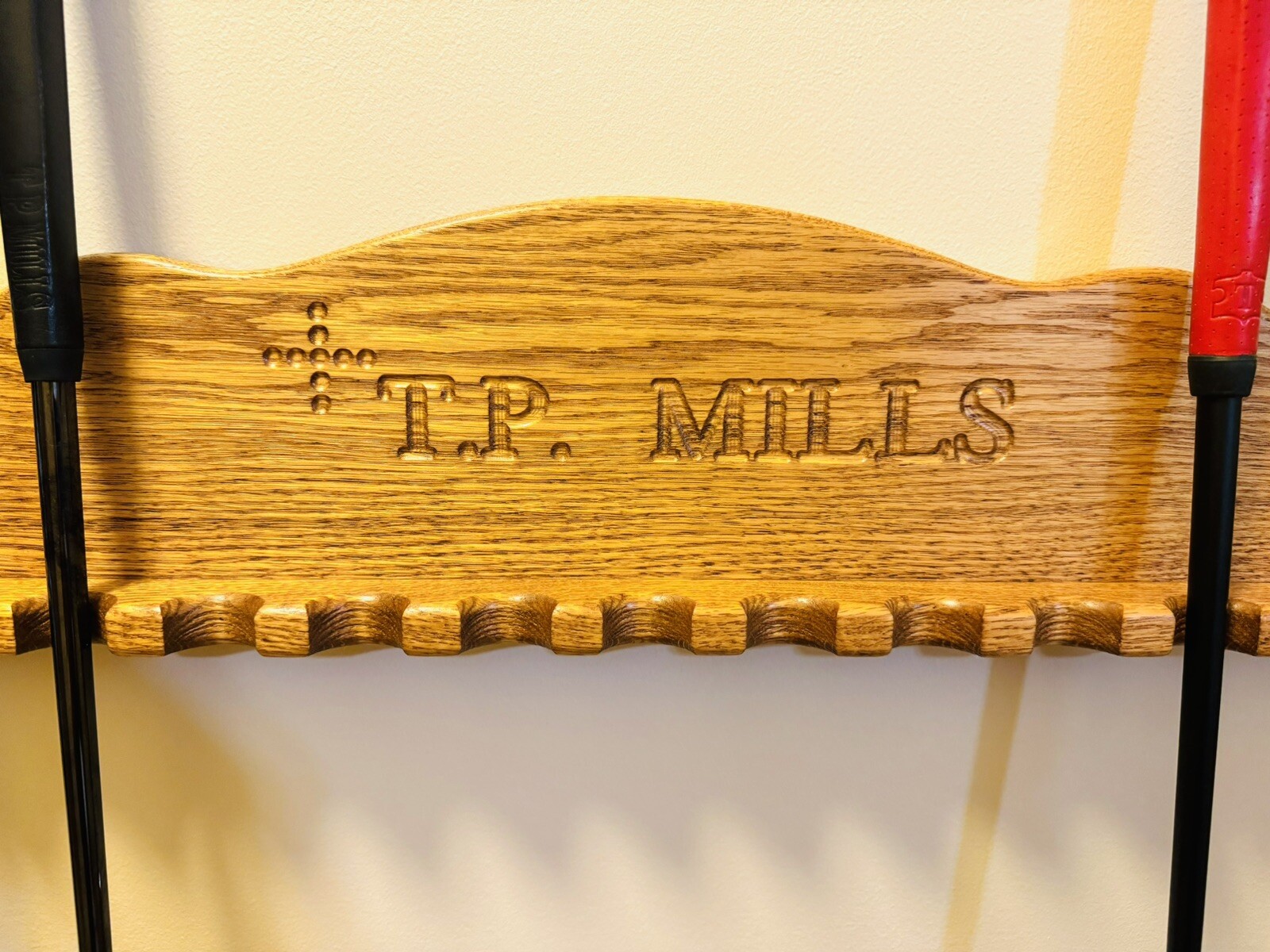 TP Mills Putter Rack • Capacity 15 Putters / 20 Covers • Made in USA