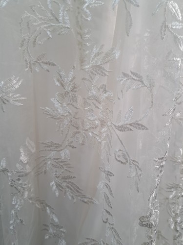 CHI CHI Bridal White V-Neck Floral Lace Wedding Dress Sleeveless BNWT UK 16 - Picture 7 of 24