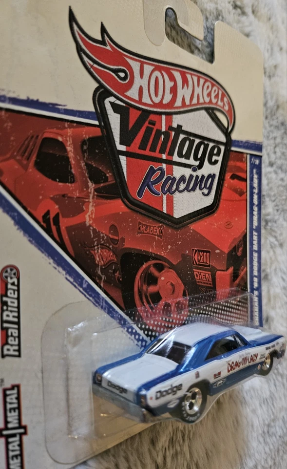Dodge Dart 2010 Hot Wheels Vintage Racing Shirley Shahan's '68 Drag-On-Lady 7/30 Foto 2 de 4
