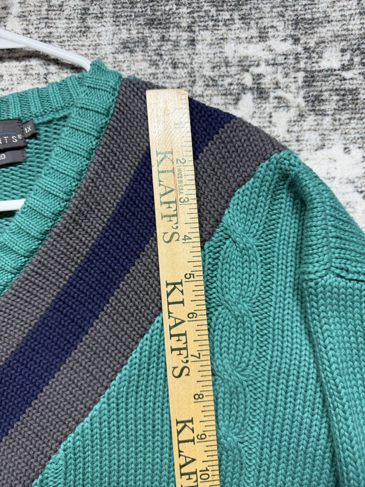 VTG Basic Elements Women’s 1X Plus V-Neck Cable H… - image 7