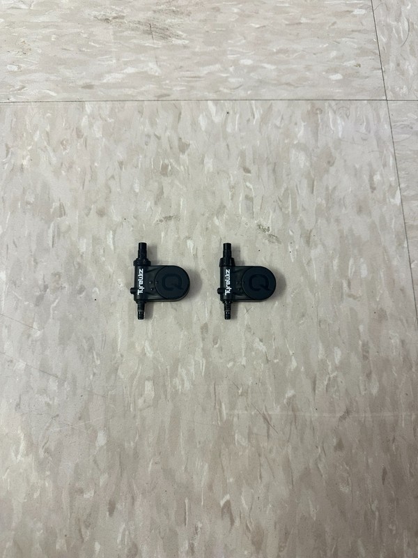 Quarq Tyrewiz Tire Pressure Sensor - Compatible with all wheels & valve stems!