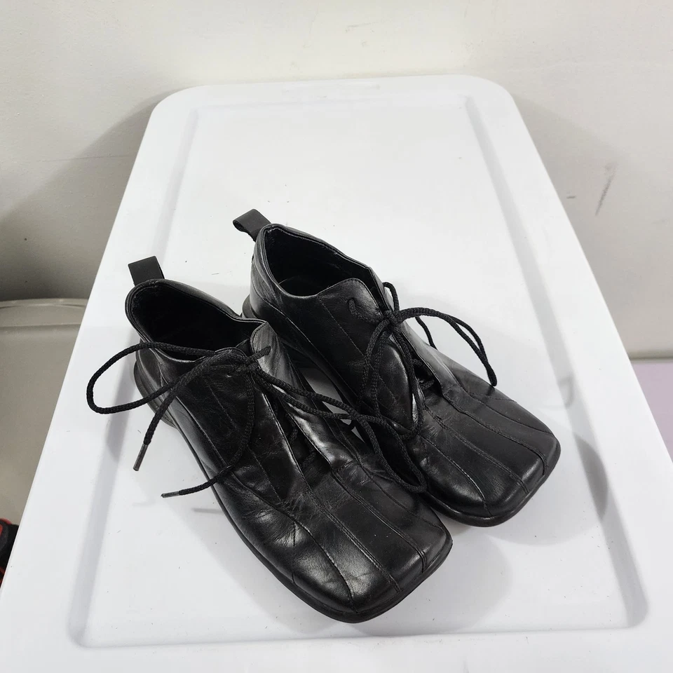 Mocasín Flyzlace NYLA Vintage Años 90 Y2K Con Cordones Cuero Negro Vamp ancho EUR 41 Foto 4 de 4