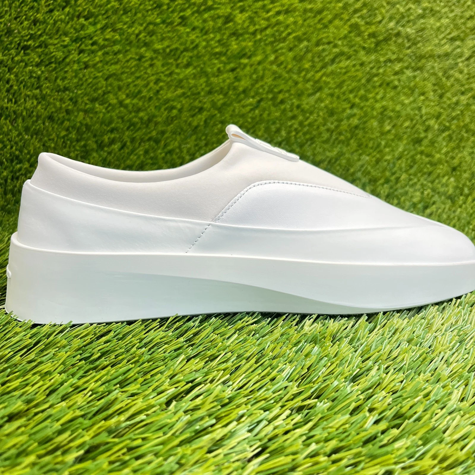 Wolf & Shepherd Cruise Tre Womens Size 9 White Casual Leather Slip On Shoes