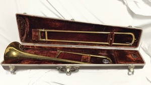 Trombone olds L.A. ambassador Los Angeles , great player, good stockings. w/case