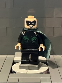 LEGO Hela Minifigure Sh0406 Marvel Super Heroes Set 76084