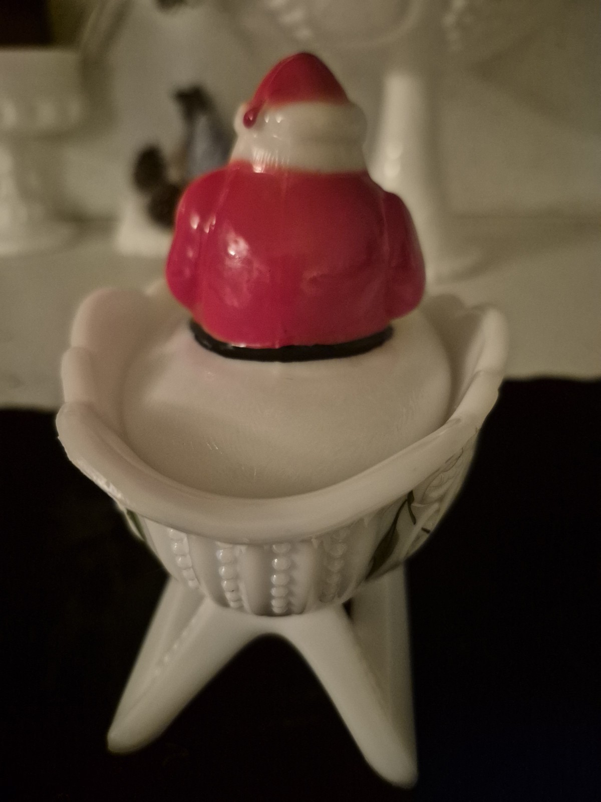 Vintage Westmoreland Milk Glass Christmas Bouquet & Holly Santa On Sleigh Candy