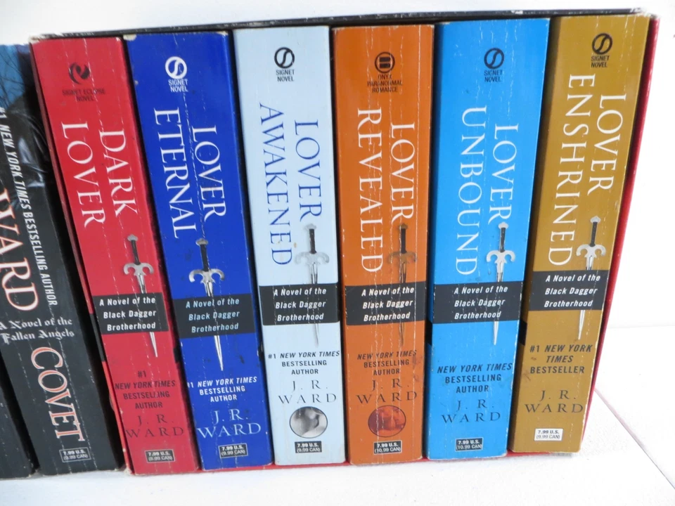 J.R. Ward Black Dagger Brotherhood PB Book Lot Set of 9 — 第 3/4 张图片