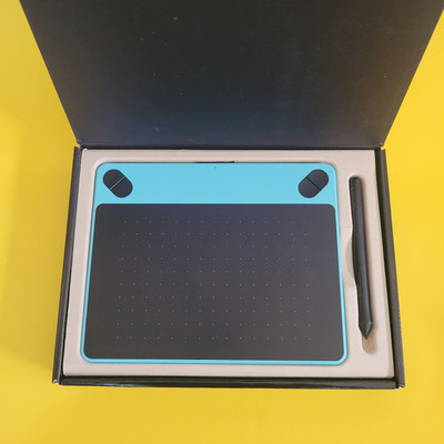 Wacom Intuos Art Tablet & Pen Color Mint Blue - Original Box, All Parts