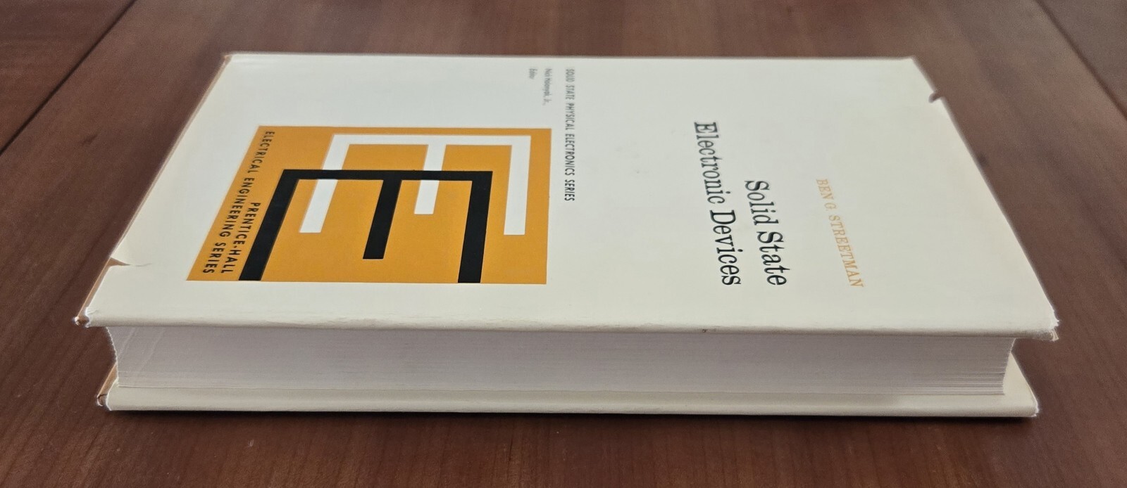 Solid State Electronic Devices First Edition 1972 Ben Streetman - Prentice Hall