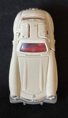 Tomica Mercedes Benz 300 SL Gullwing 300SL Japan Cream 1:64 Scale
