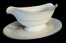 PICKARD BROCADE GRAVY BOAT WITH ATTACHED UNDERPLATE MADE IN USA