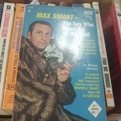 Max Smart:The Spy Who Went Out to the Cold-pbk-Johnston-1968-Tempo-Get Smart #7