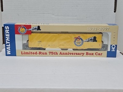 Walthers Gold Line RTR  Walthers 75th Anniversary 60  PS Auto Box Car