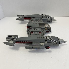 LEGO Star Wars: Magna Guard Starfighter (7673) with One Magna Guard Minifigure