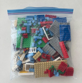 LEGO CREATOR: Seaside House (7346). Compete with instructions.