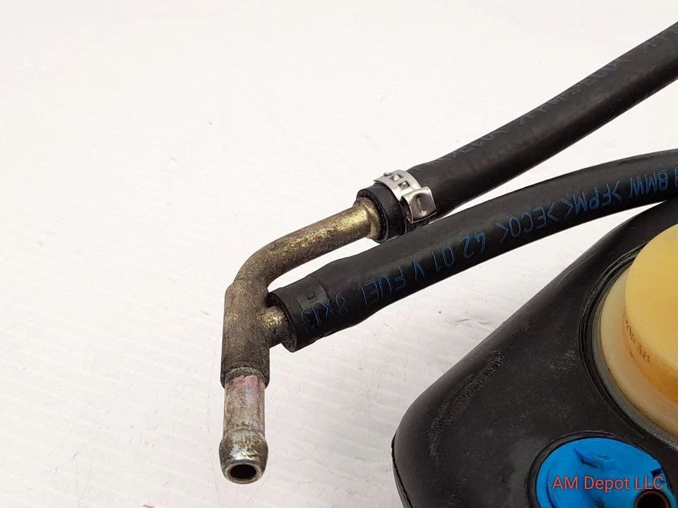 BMW 330xi 330i 325i 325xi E46 2002 tanque de expansión tanque de combustible 16136752641 Foto 2 de 4